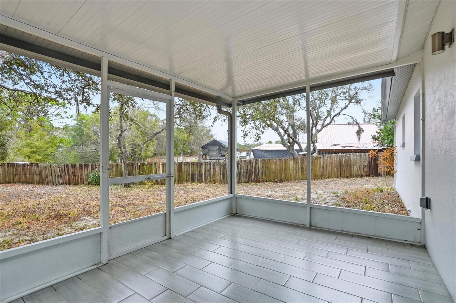 Image 27 of 35 For 8165 Ridge Road