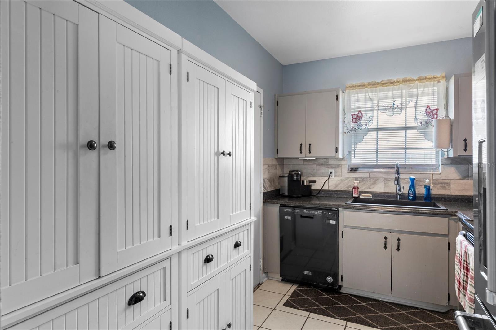 Image 12 of 29 For 14474 Coronado Drive