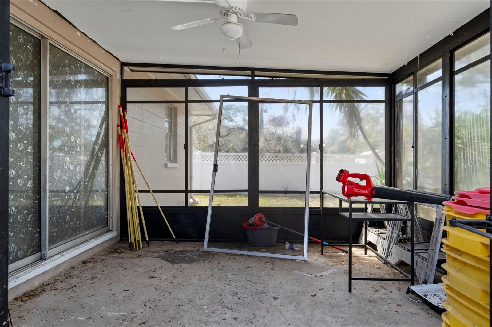 Image 21 of 29 For 14474 Coronado Drive