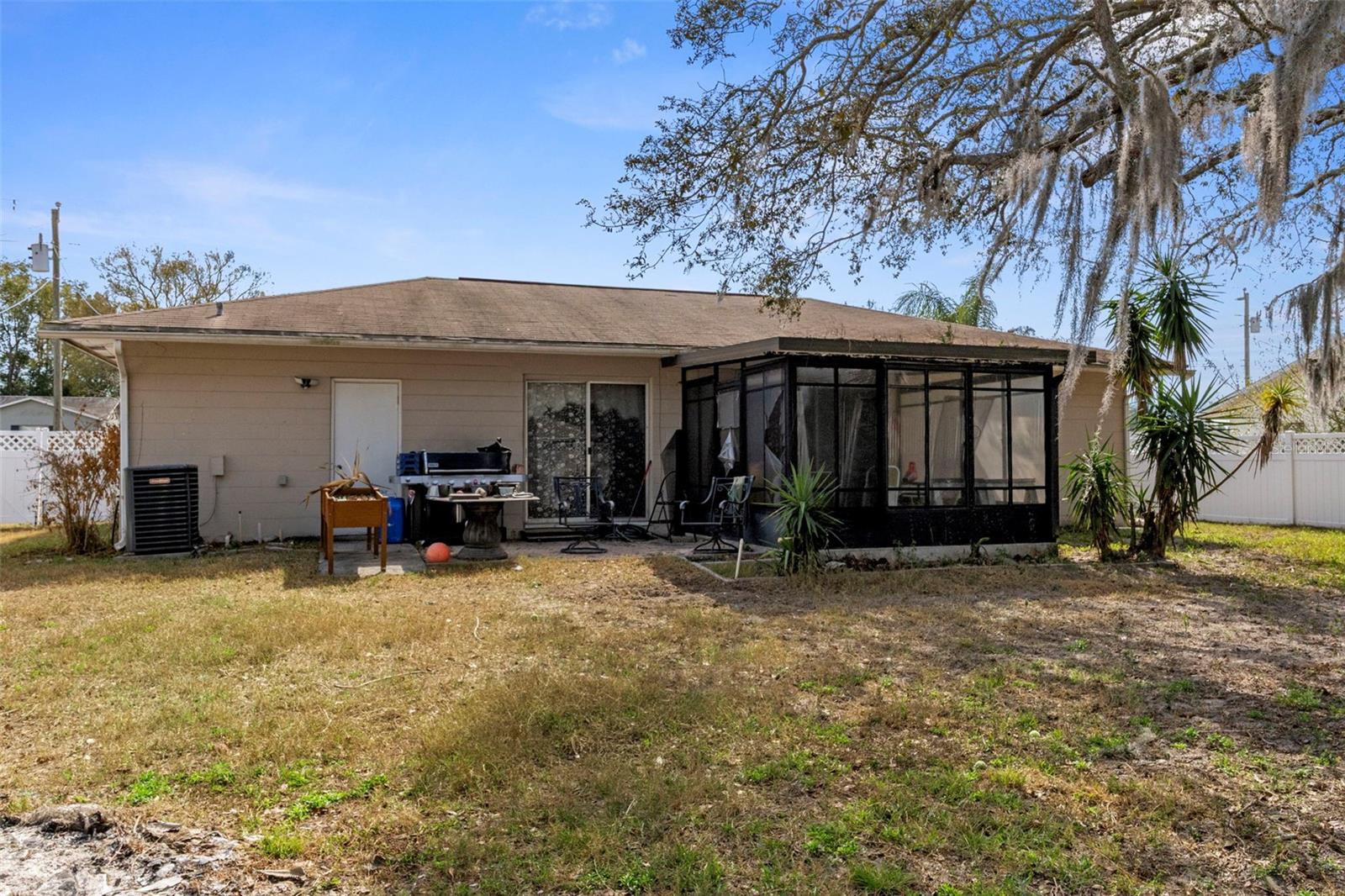 Image 24 of 29 For 14474 Coronado Drive