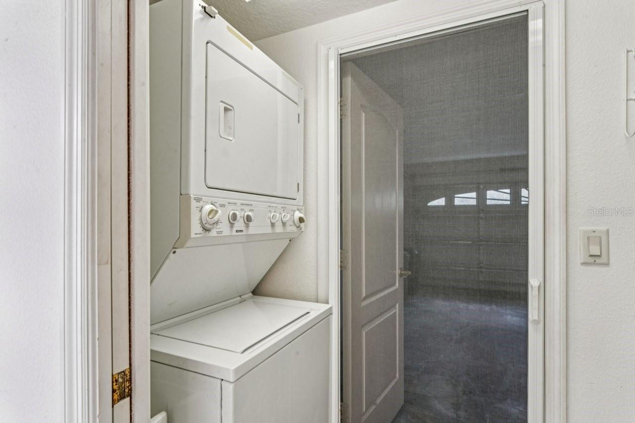 Image 18 of 73 For 11829 Ivywood Place