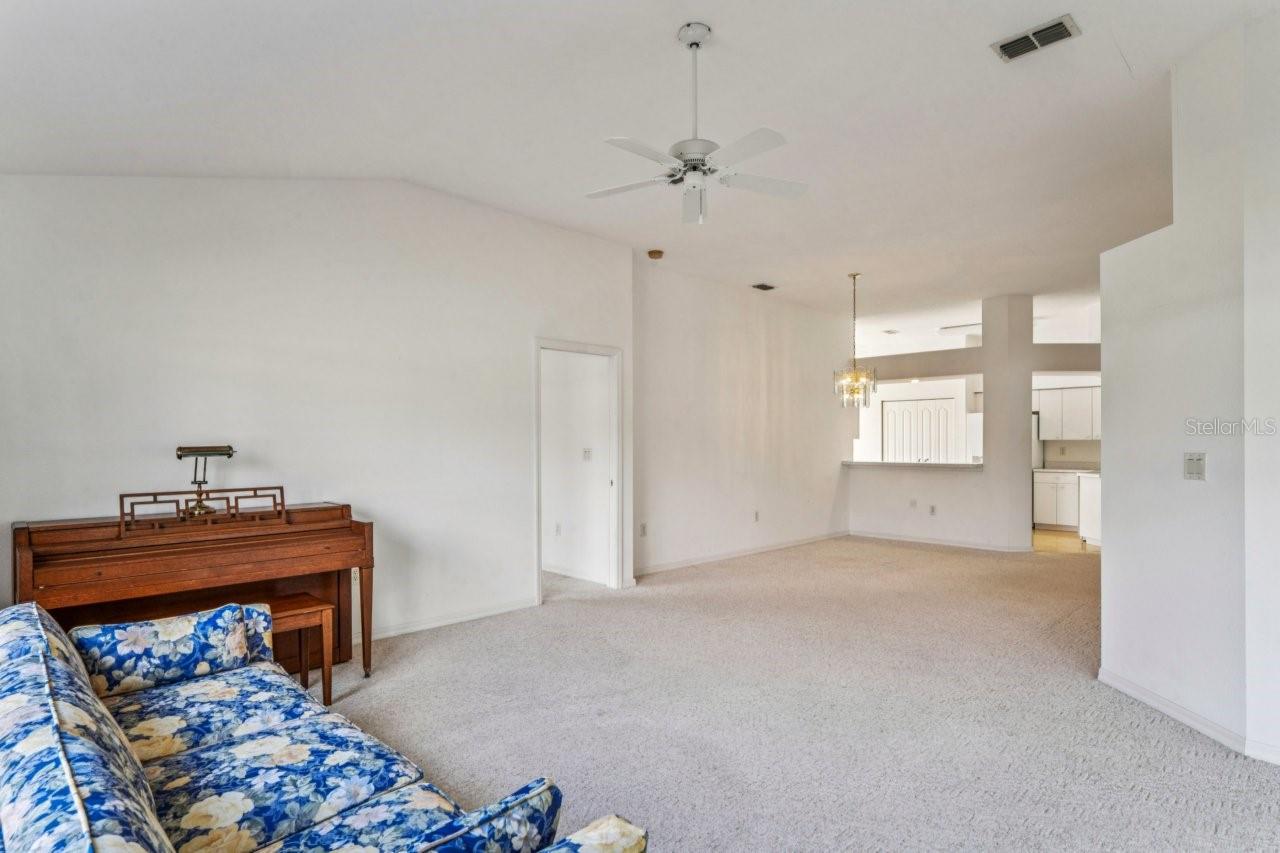 Image 22 of 73 For 11829 Ivywood Place