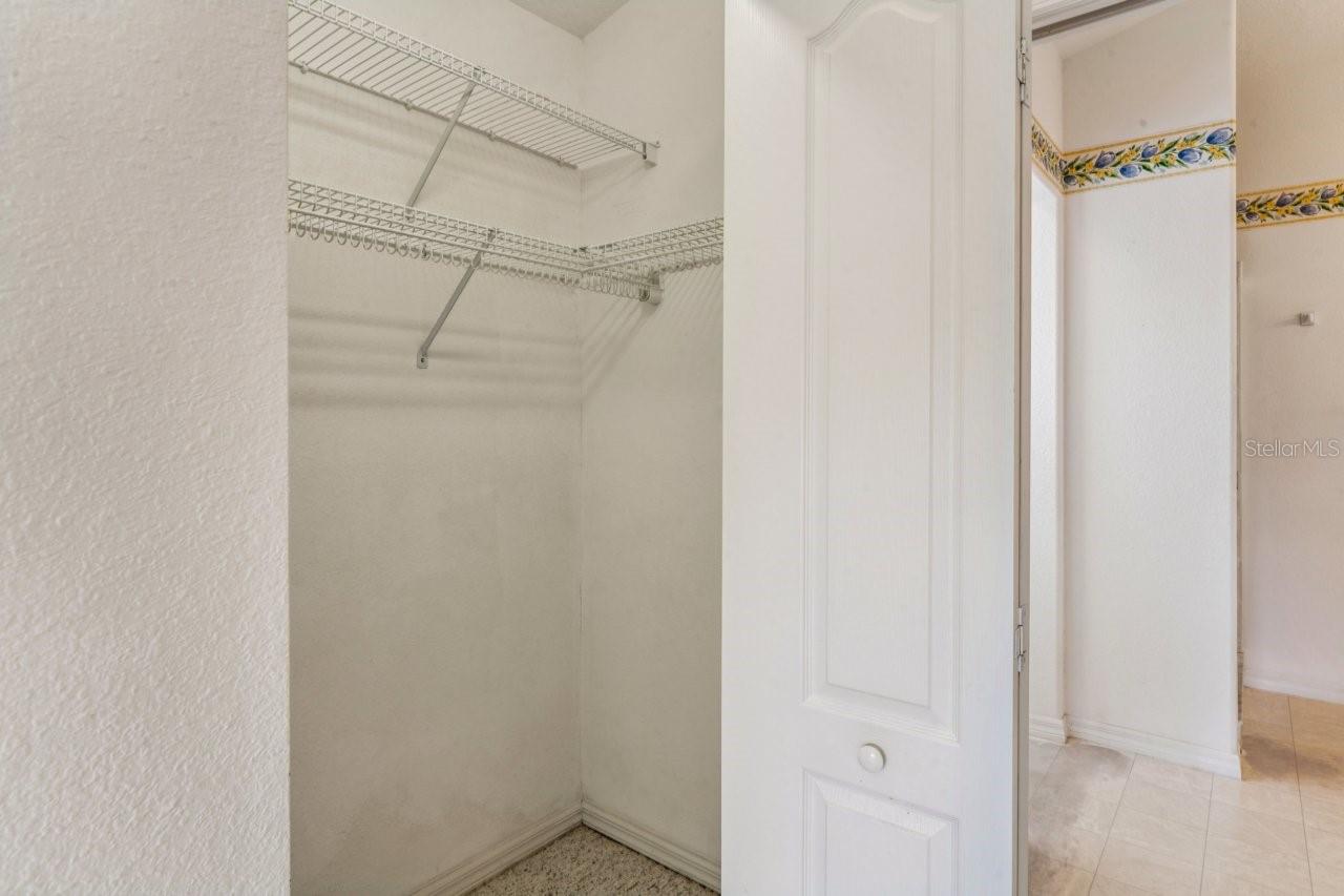 Image 42 of 73 For 11829 Ivywood Place