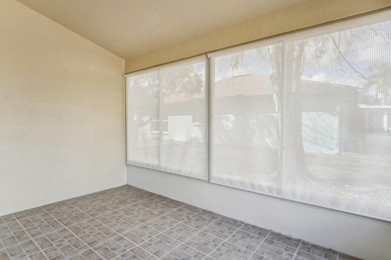 Image 46 of 73 For 11829 Ivywood Place