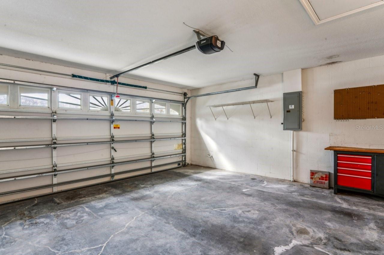 Image 48 of 73 For 11829 Ivywood Place