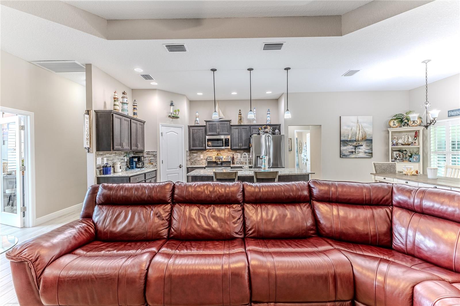 Image 13 of 72 For 13088 Meinert Avenue