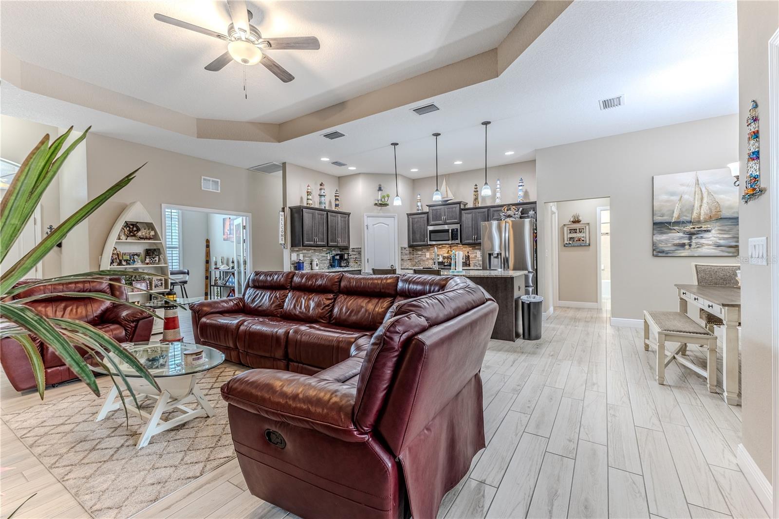 Image 14 of 72 For 13088 Meinert Avenue