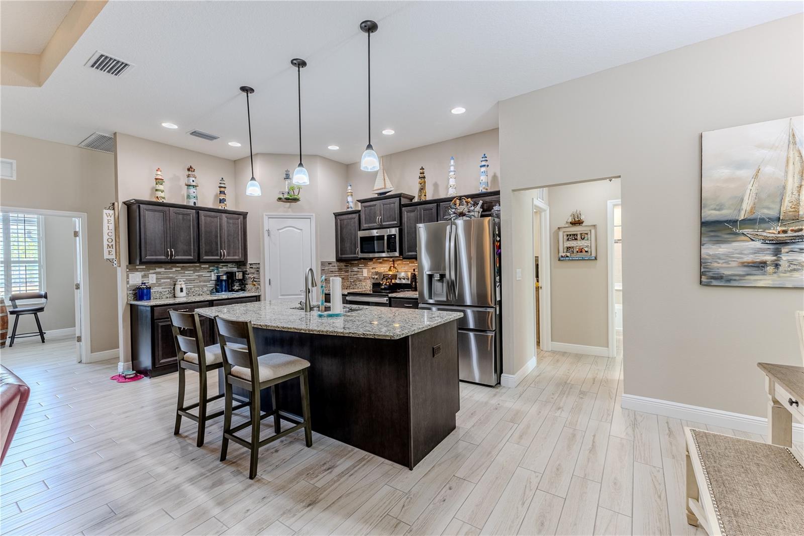 Image 15 of 72 For 13088 Meinert Avenue