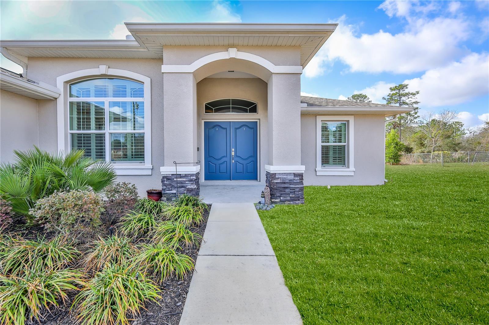 Image 2 of 72 For 13088 Meinert Avenue