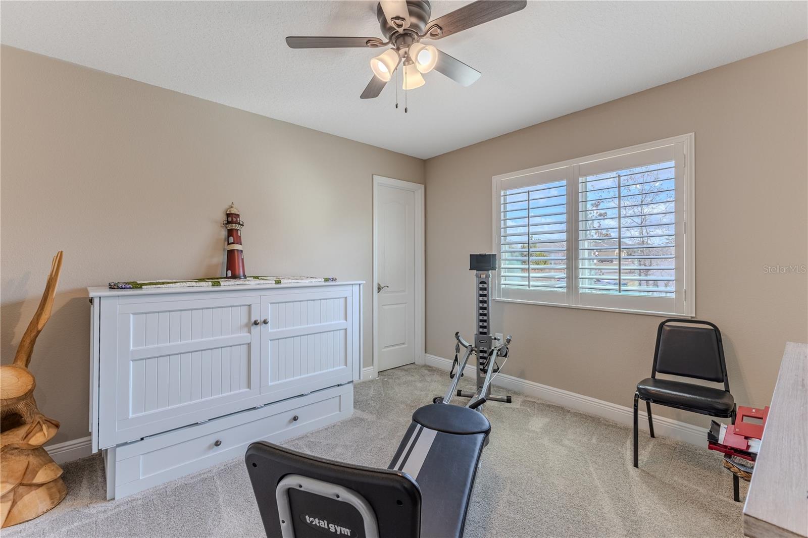 Image 36 of 72 For 13088 Meinert Avenue