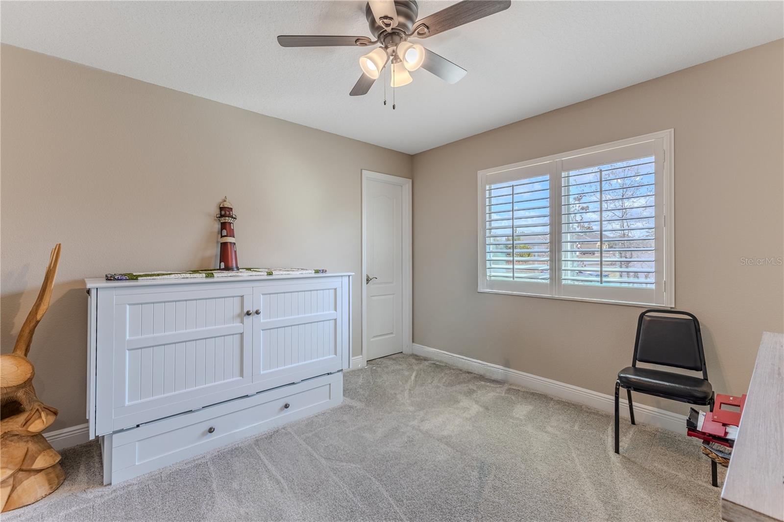 Image 37 of 72 For 13088 Meinert Avenue