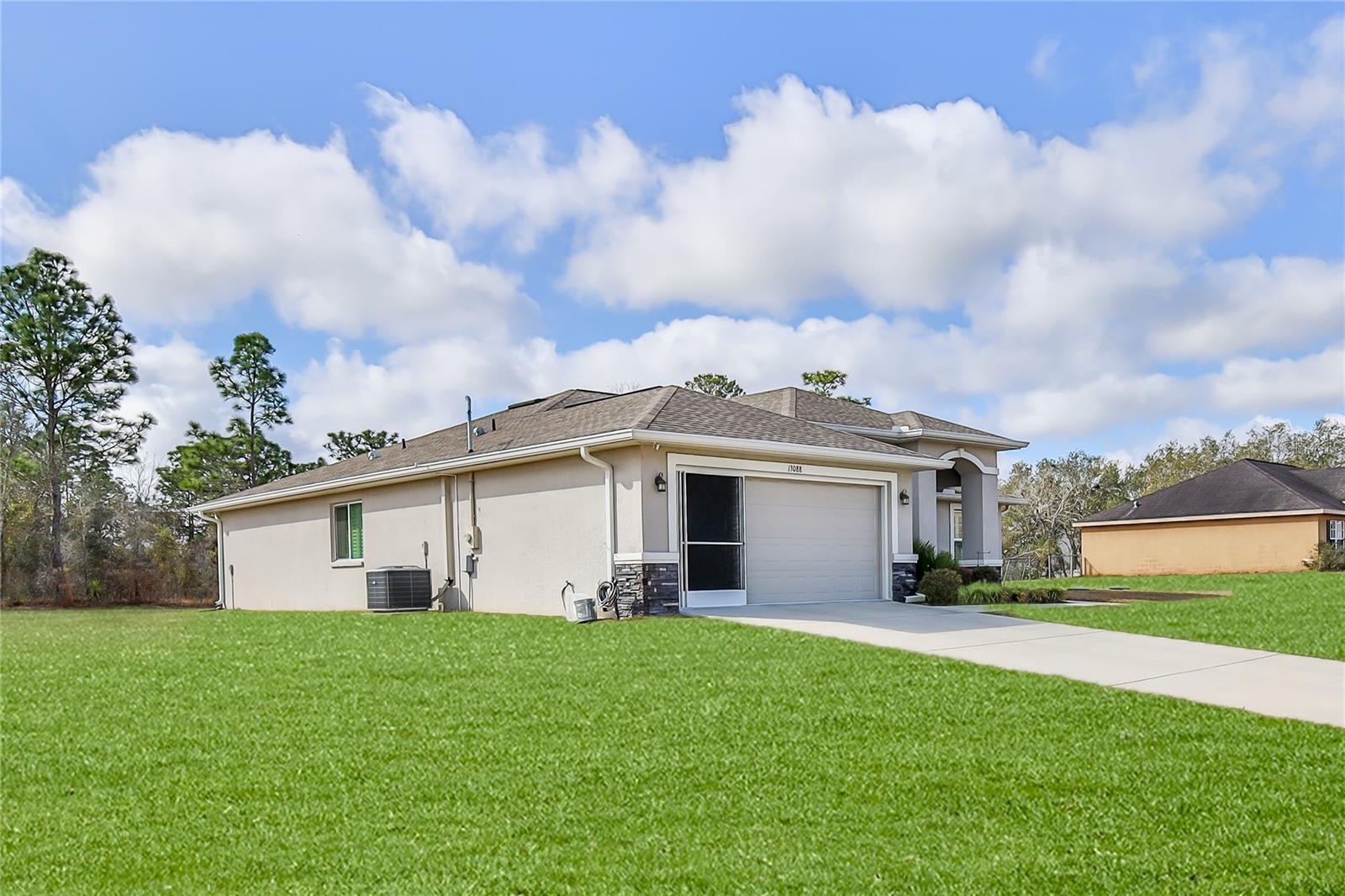 Image 5 of 72 For 13088 Meinert Avenue