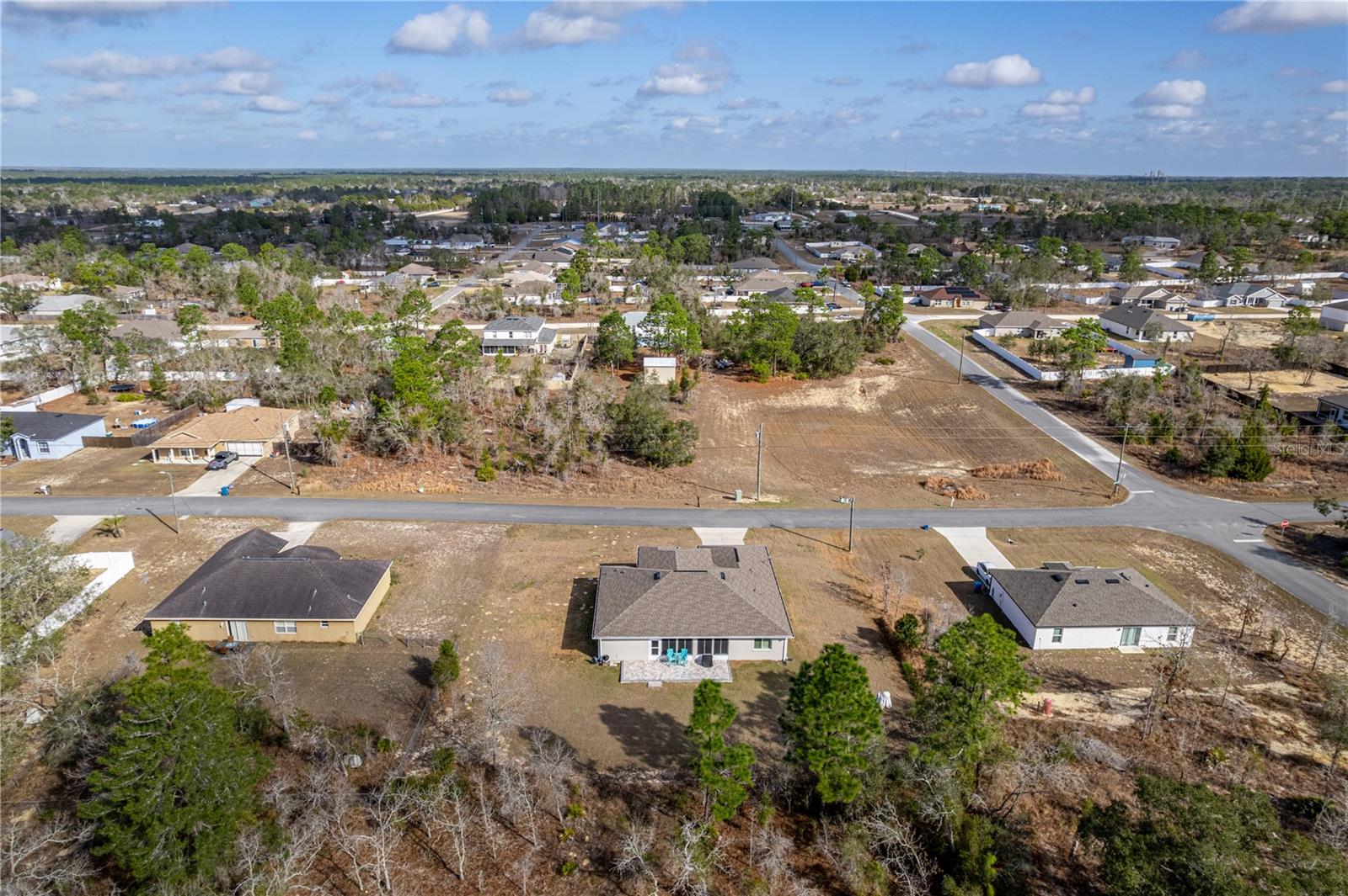 Image 52 of 72 For 13088 Meinert Avenue