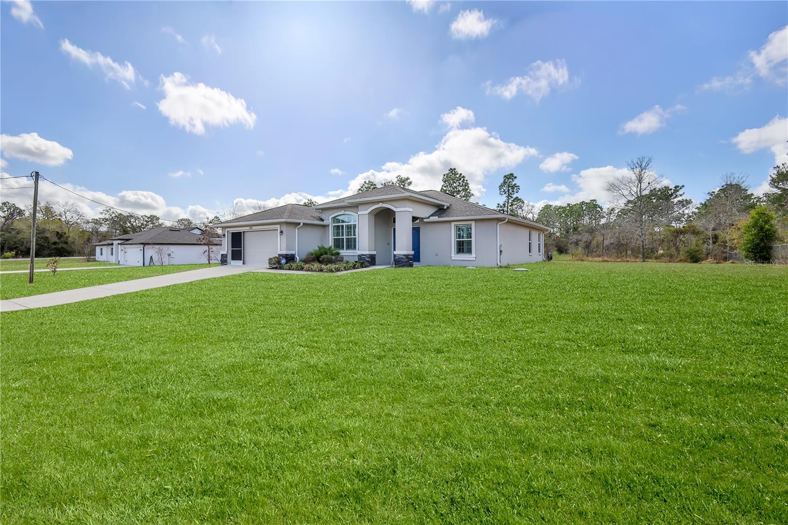 Image 7 of 72 For 13088 Meinert Avenue