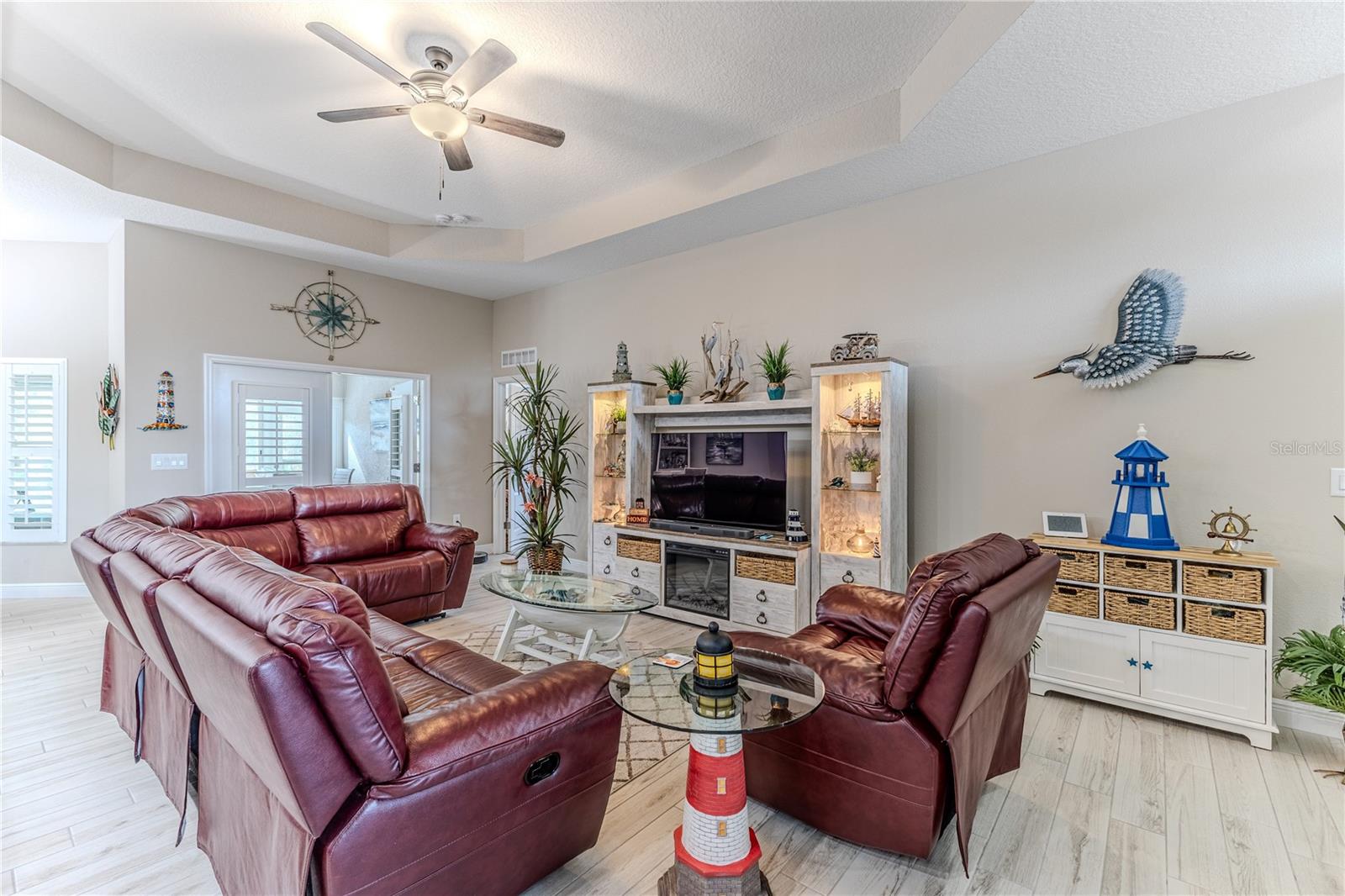 Image 9 of 72 For 13088 Meinert Avenue