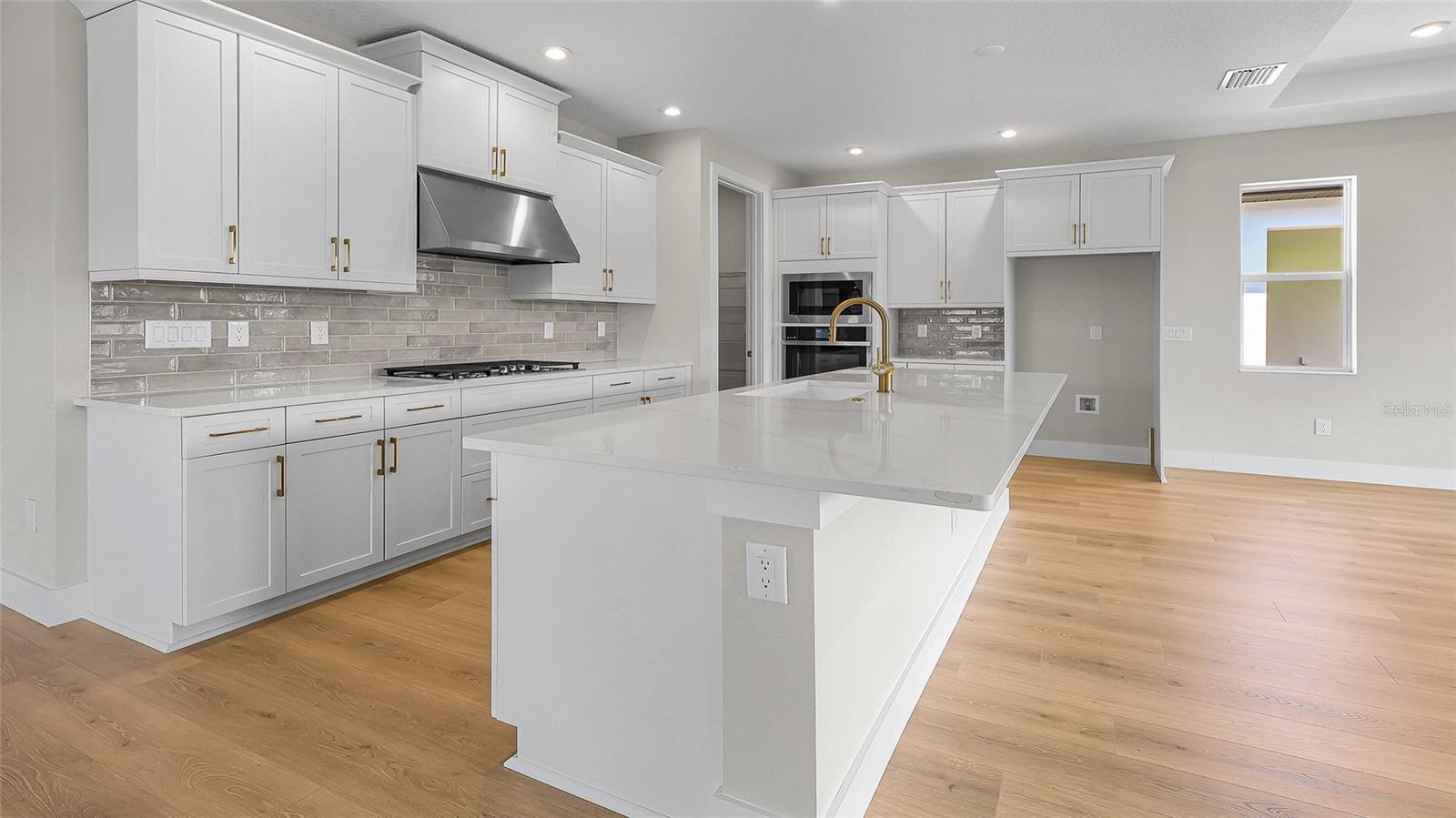 Image 17 of 42 For 14371 Hammock Oak Street