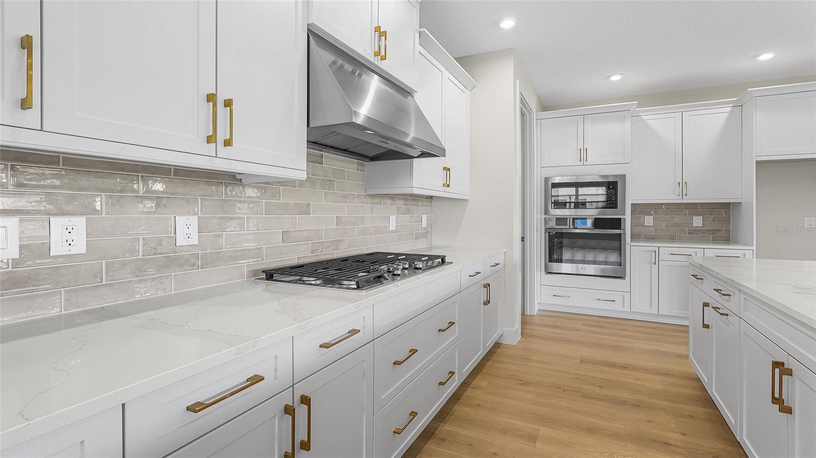 Image 18 of 42 For 14371 Hammock Oak Street