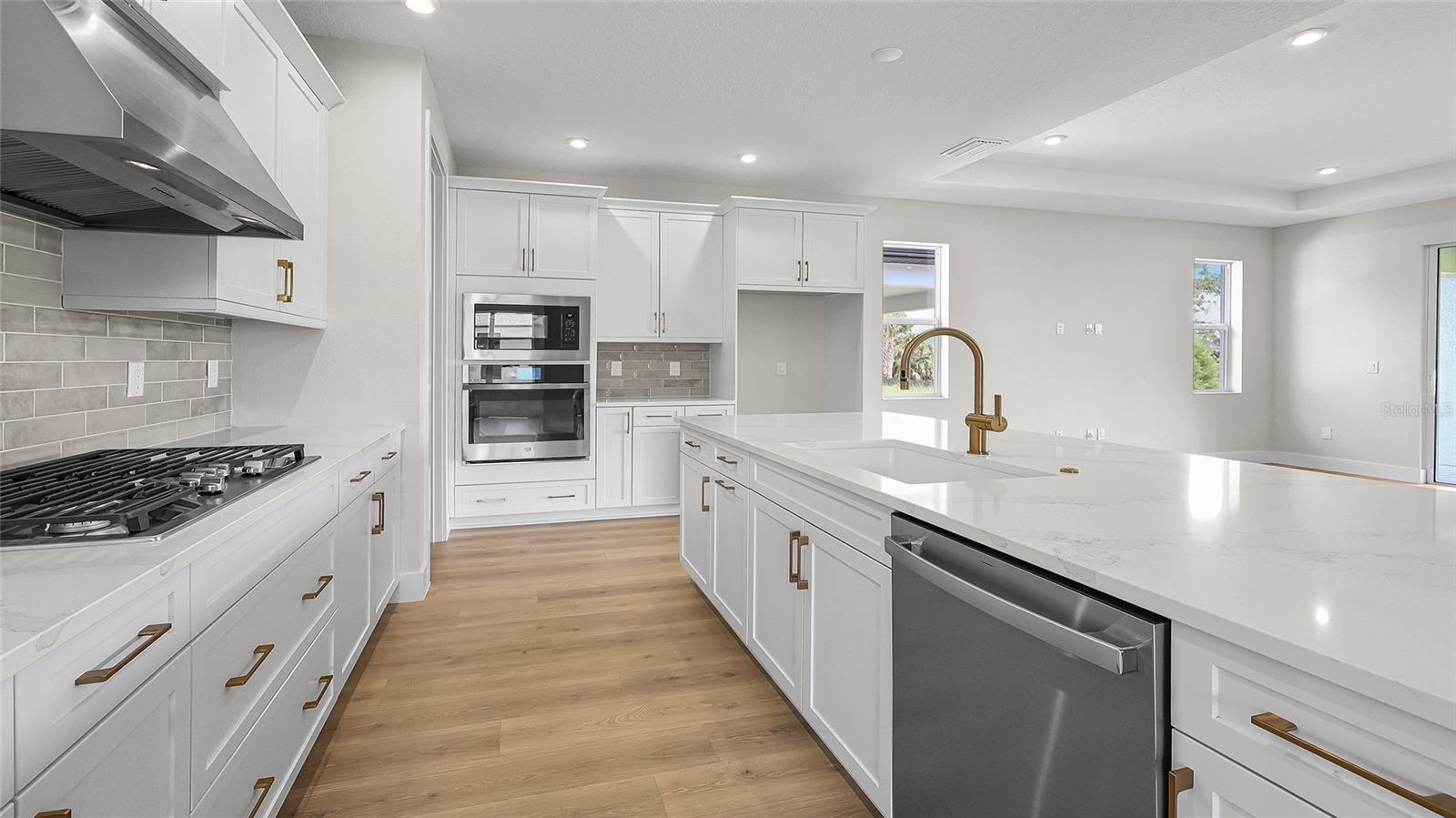 Image 20 of 42 For 14371 Hammock Oak Street