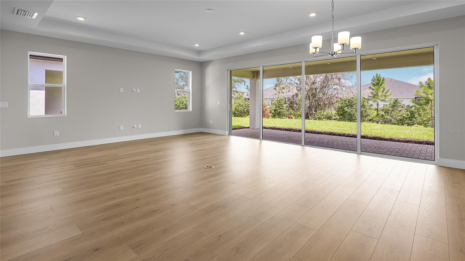 Image 22 of 42 For 14371 Hammock Oak Street