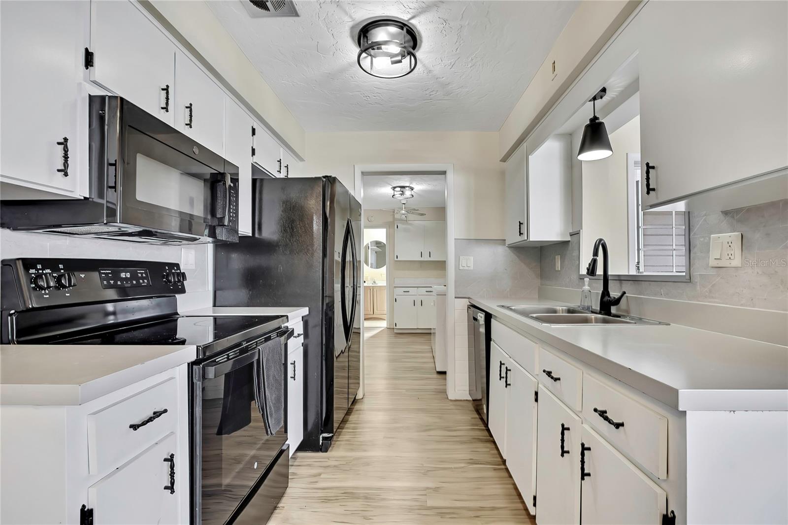 Image 7 of 61 For 6 James Court