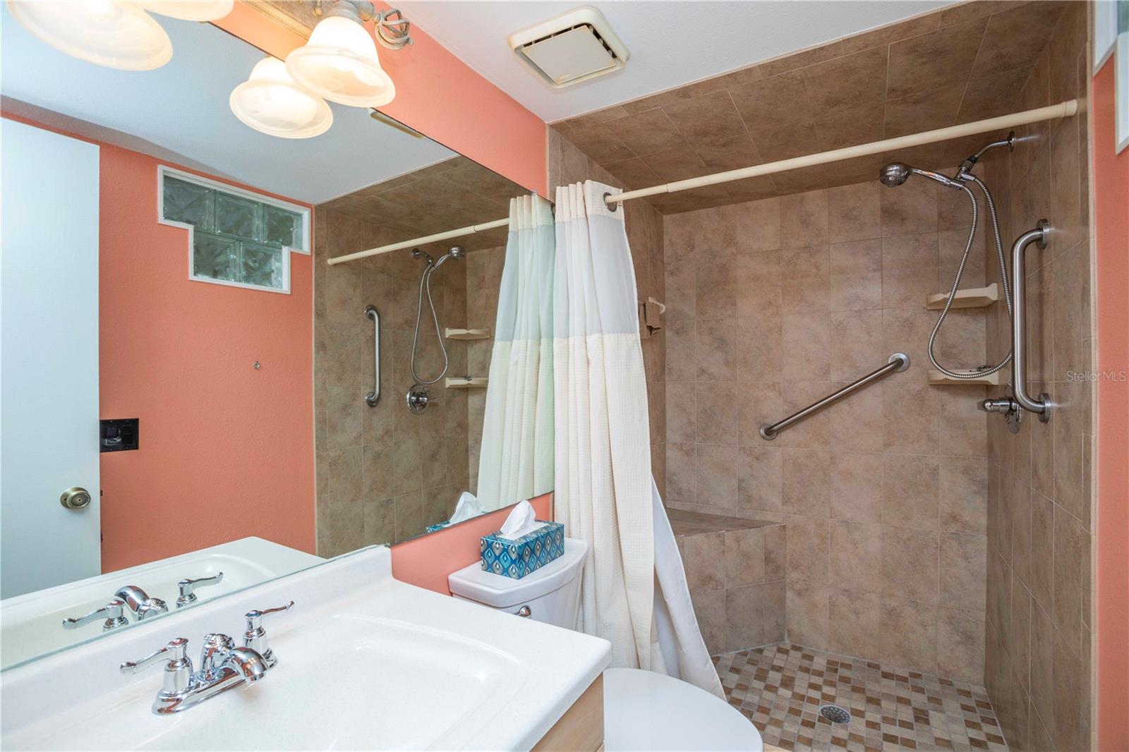 Image 15 of 52 For 5712 Biscayne Court 101