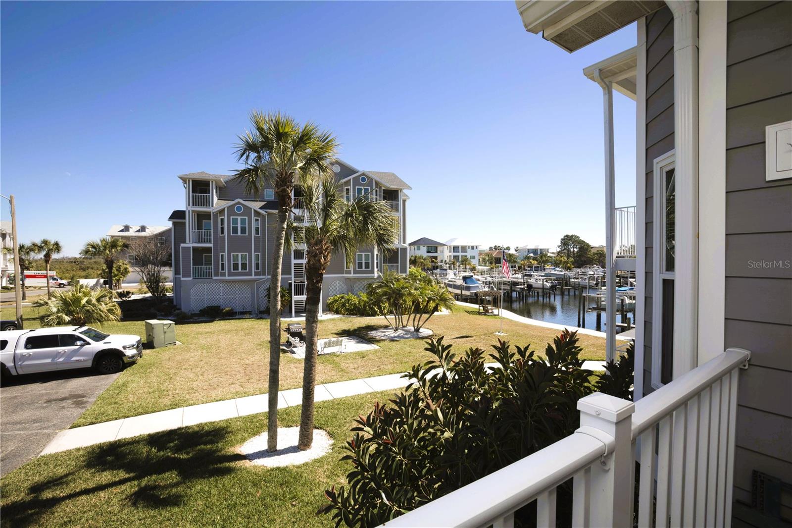 Image 21 of 52 For 5712 Biscayne Court 101