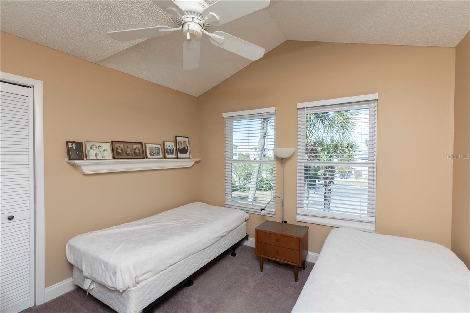 Image 22 of 52 For 5712 Biscayne Court 101