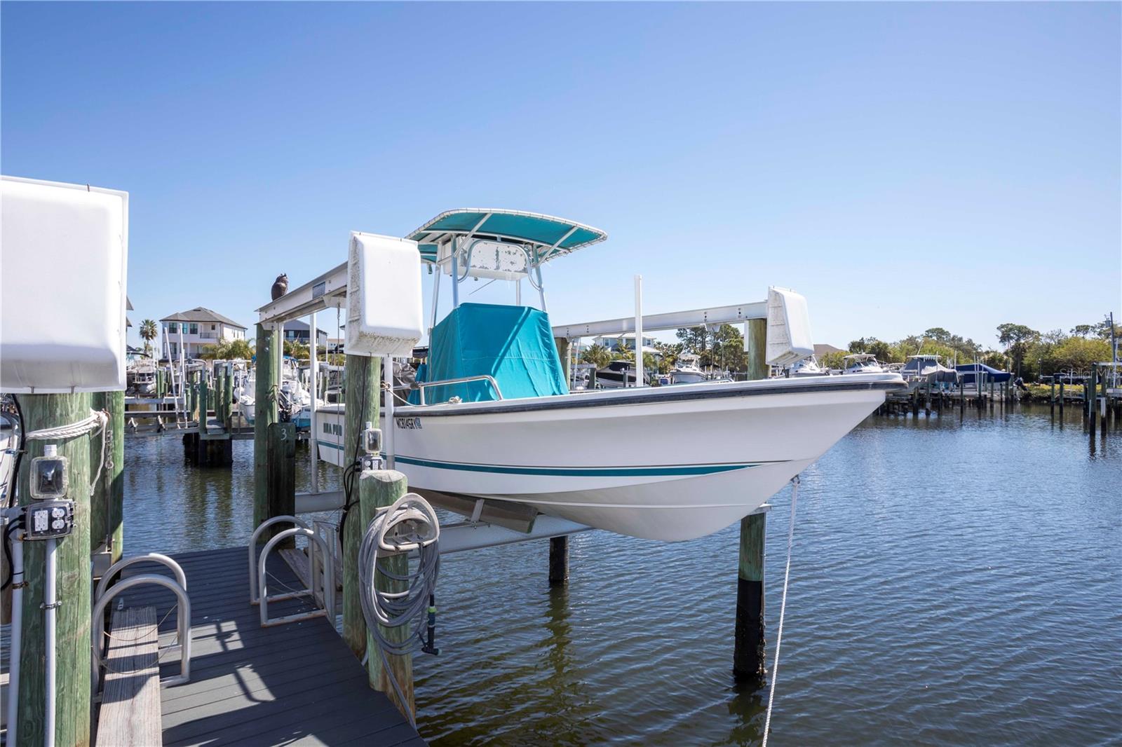 Image 28 of 52 For 5712 Biscayne Court 101