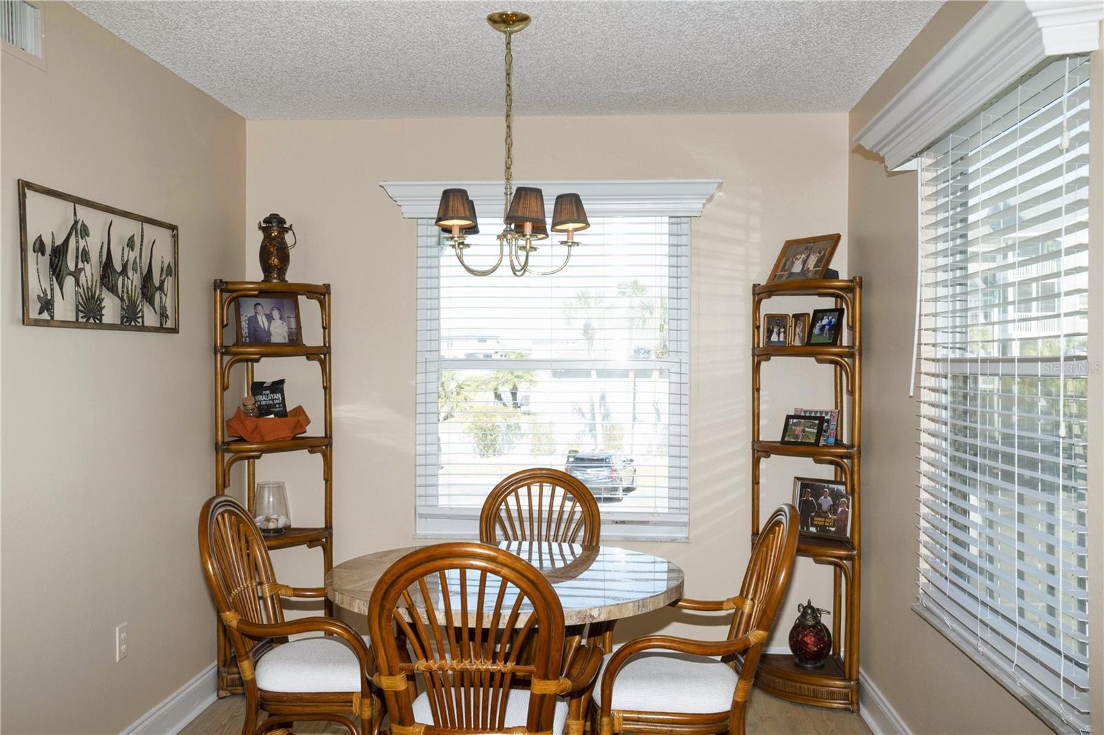 Image 9 of 52 For 5712 Biscayne Court 101