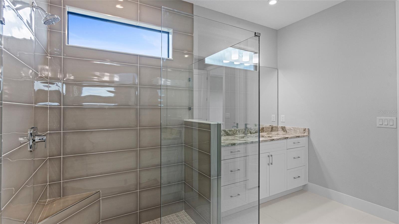 Image 15 of 29 For 14521 Coastal Woodland Lane