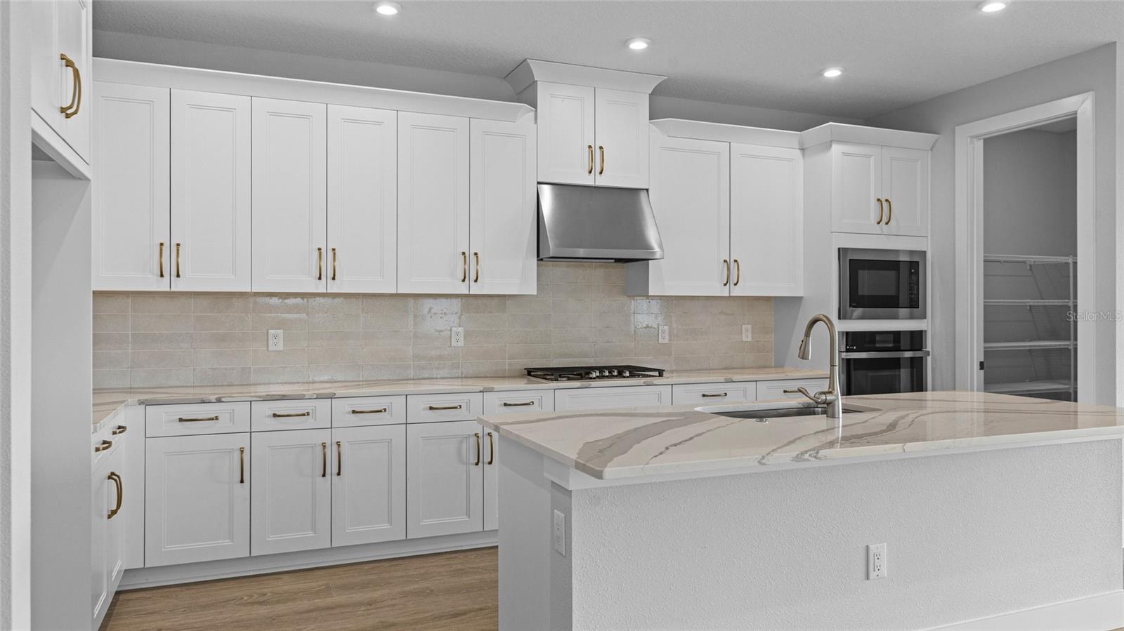 Image 8 of 29 For 14521 Coastal Woodland Lane