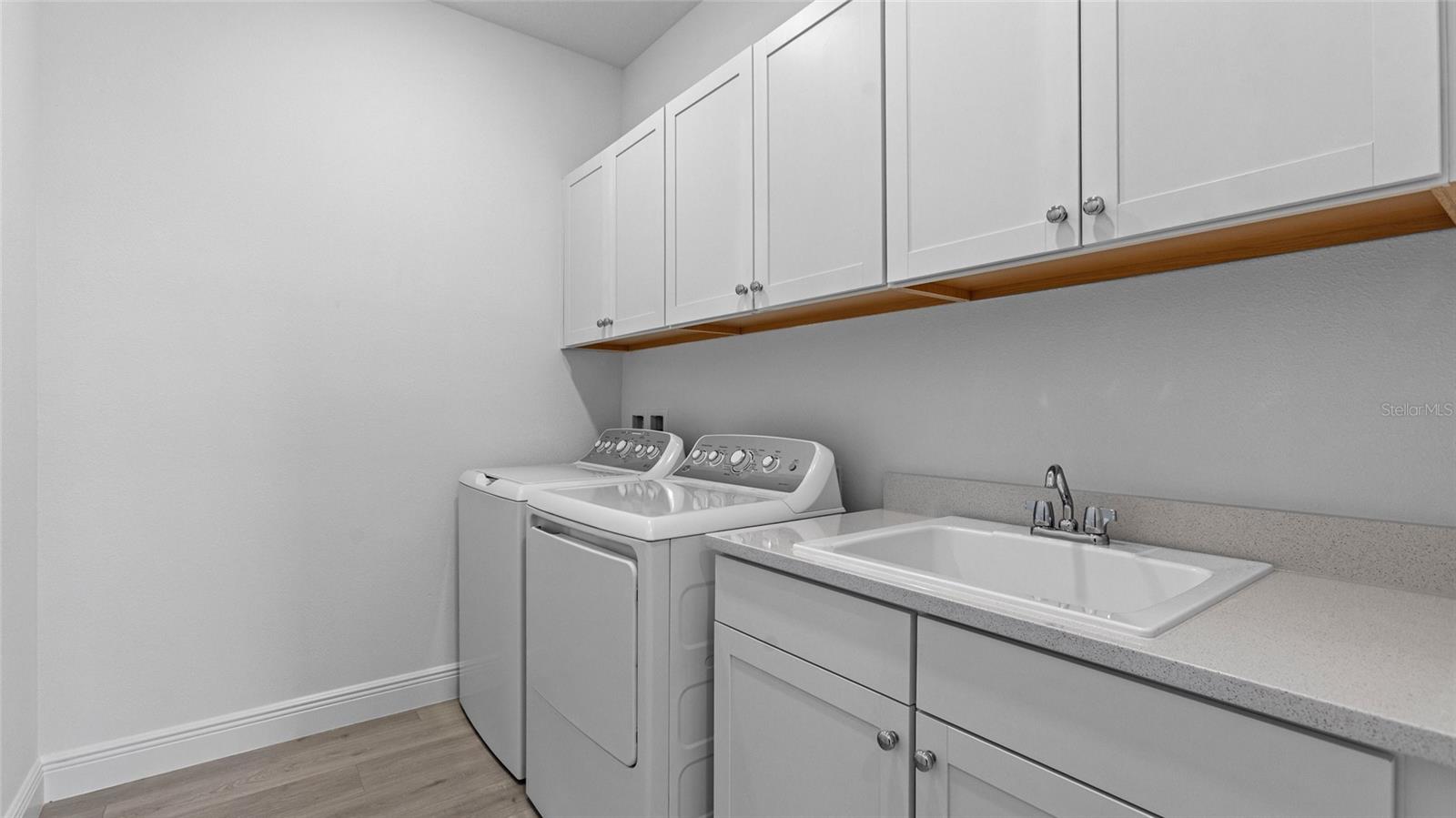 Image 20 of 28 For 5028 Lowland Terrace