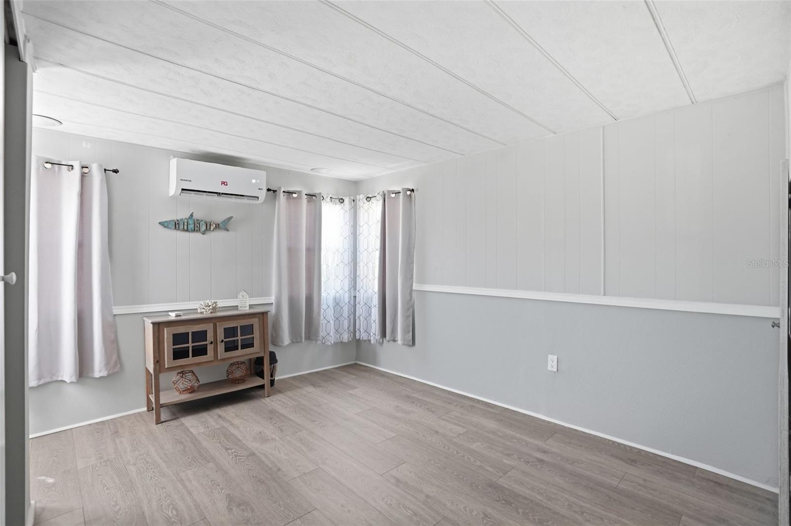 Image 21 of 35 For 6727 Albatross Lane