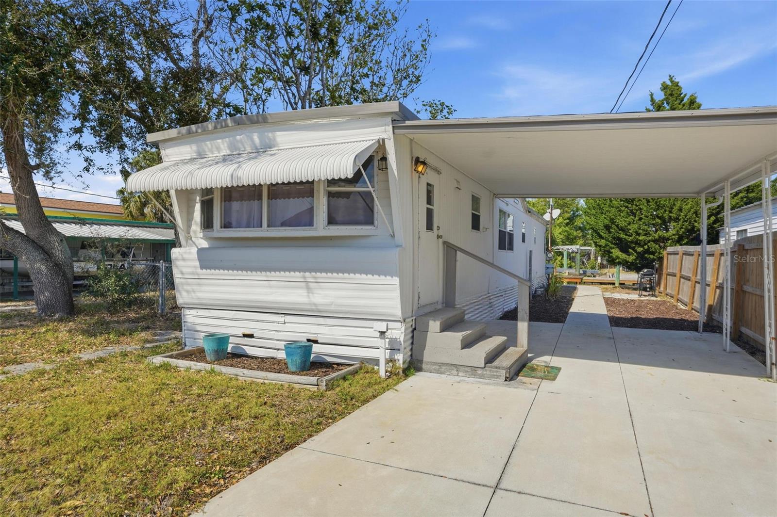 Image 3 of 35 For 6727 Albatross Lane