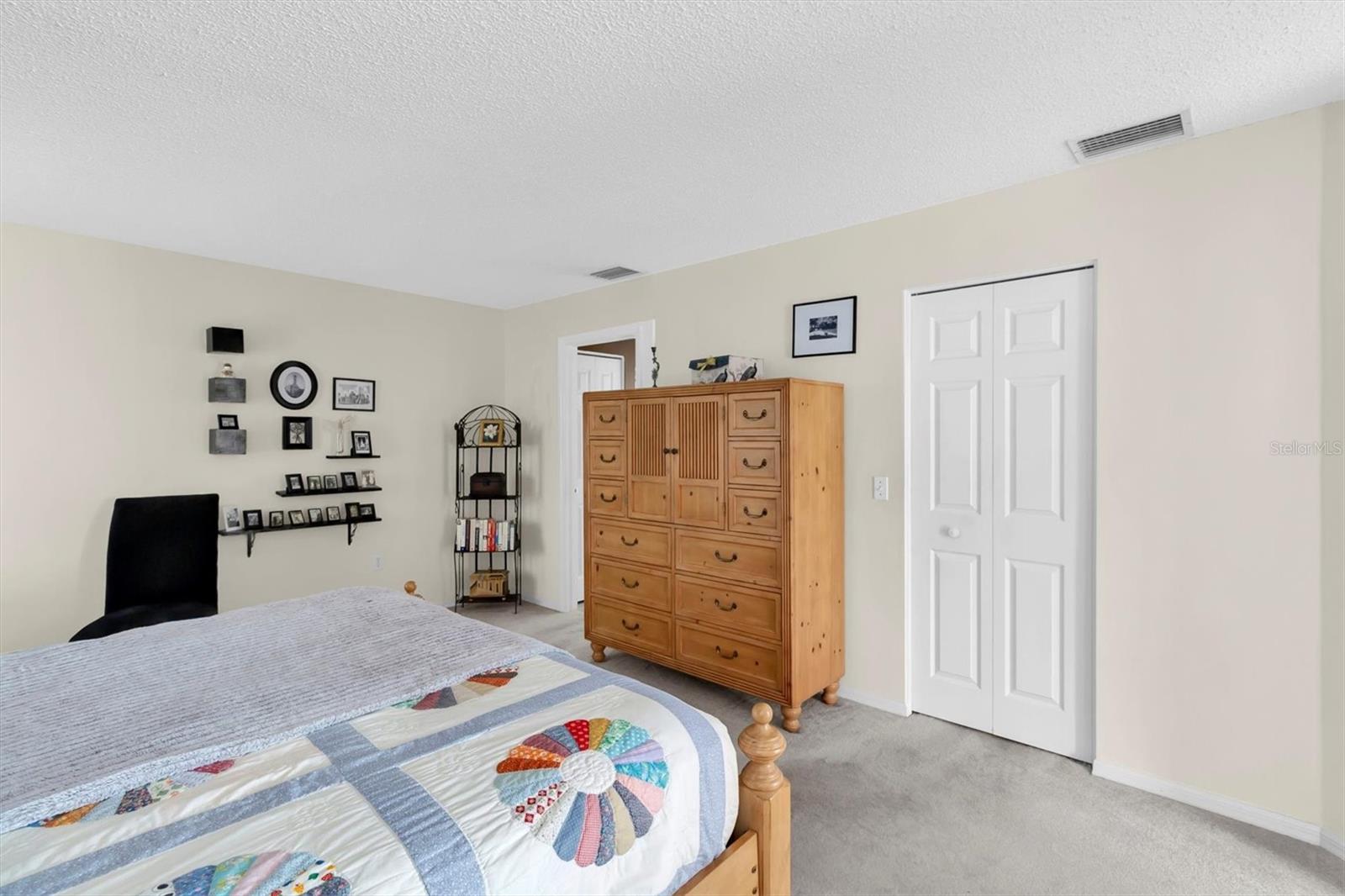 Image 15 of 39 For 11634 Wheatfield Loop