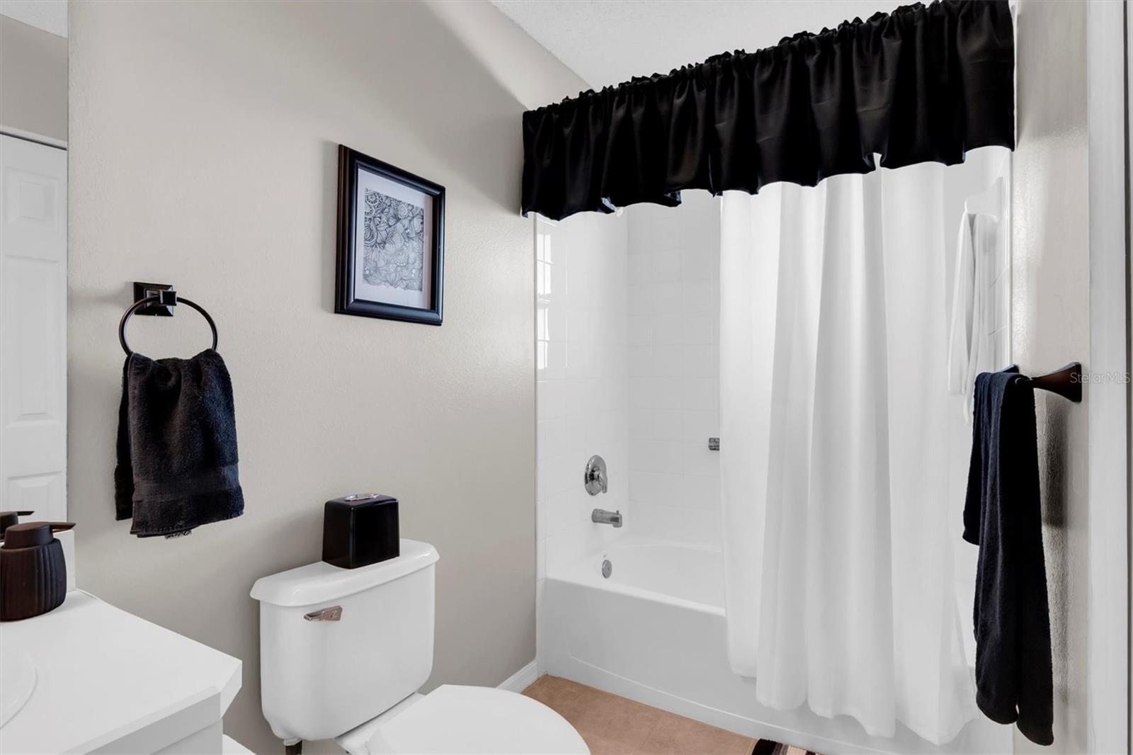 Image 23 of 39 For 11634 Wheatfield Loop