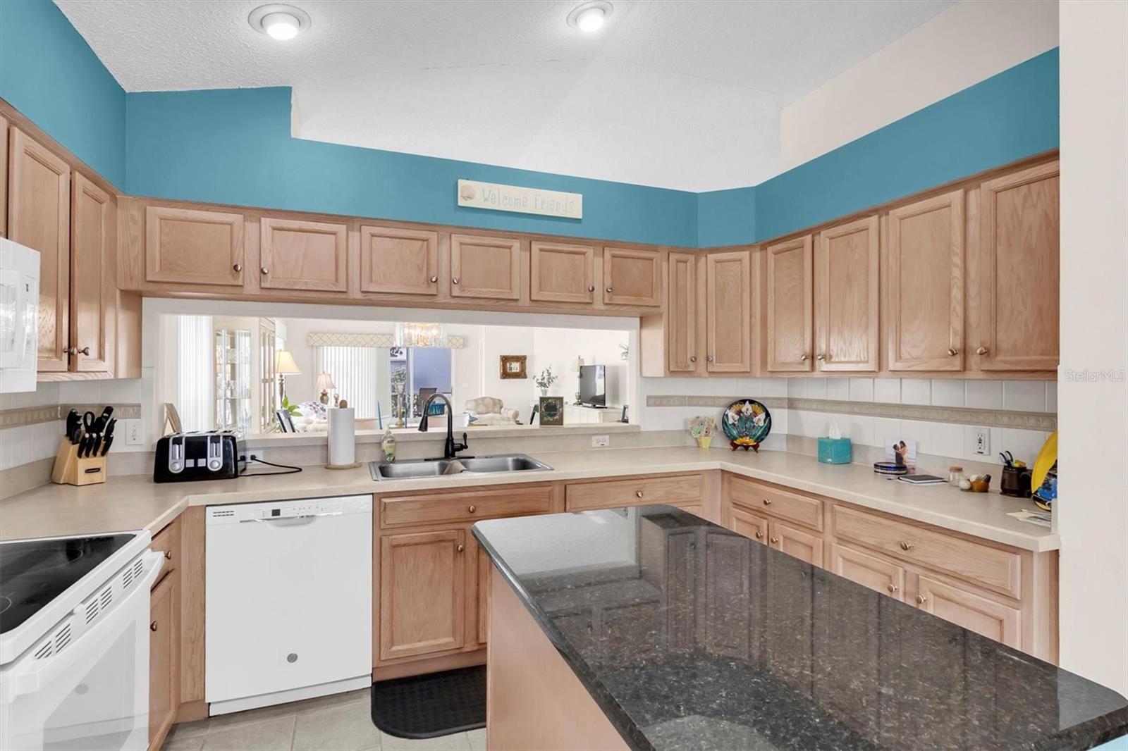 Image 6 of 39 For 11634 Wheatfield Loop