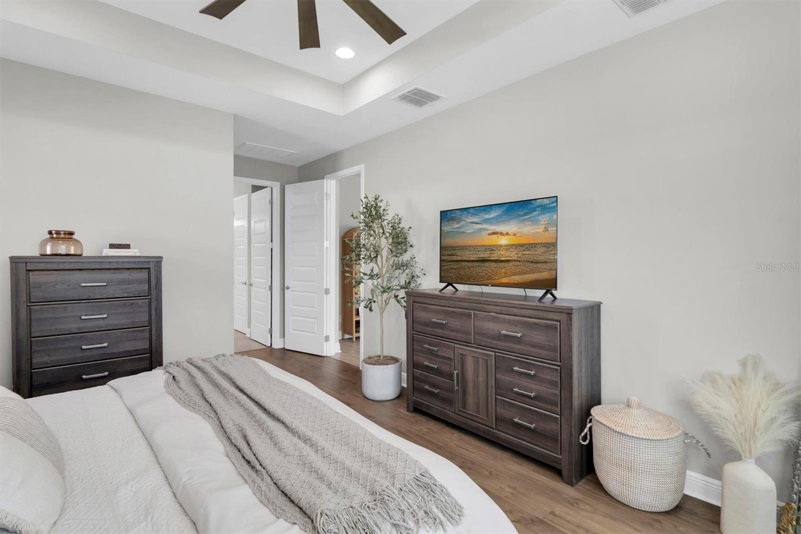 Listing photo id 15 for 4524 Tatum Loop