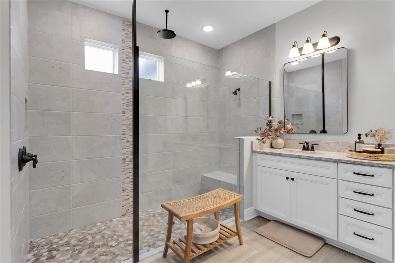 Listing photo id 19 for 4524 Tatum Loop