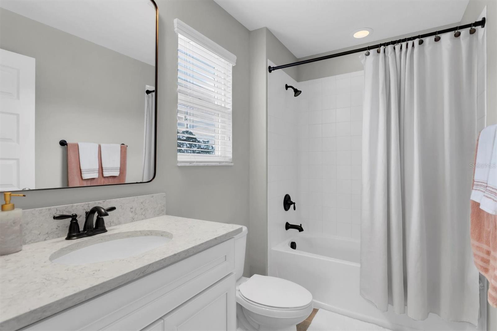 Listing photo id 28 for 4524 Tatum Loop