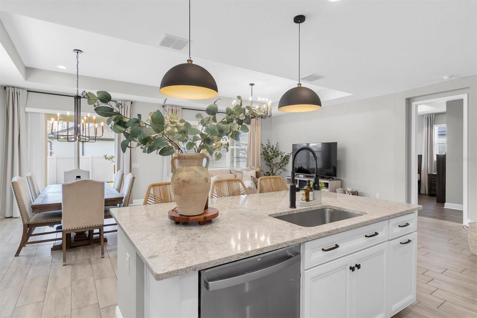 Listing photo id 5 for 4524 Tatum Loop