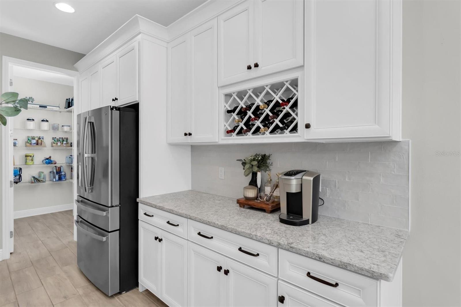 Listing photo id 7 for 4524 Tatum Loop