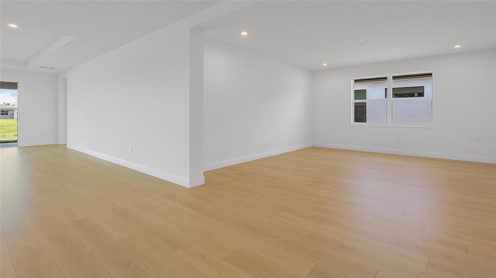 Image 15 of 55 For 14448 Woodland Preserve Trail