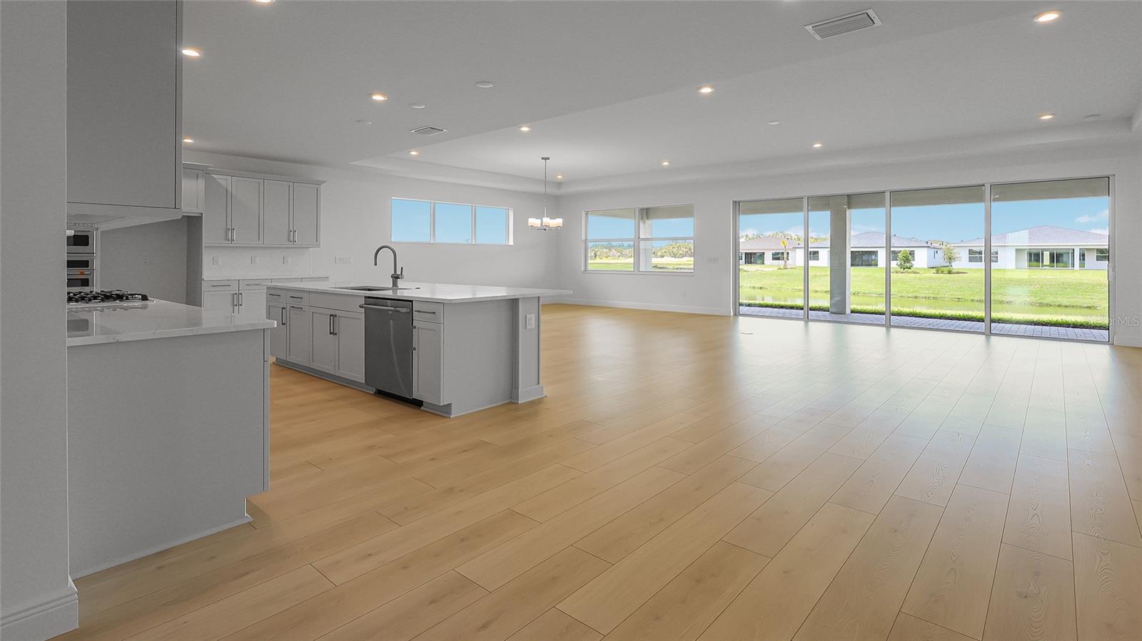 Image 16 of 55 For 14448 Woodland Preserve Trail