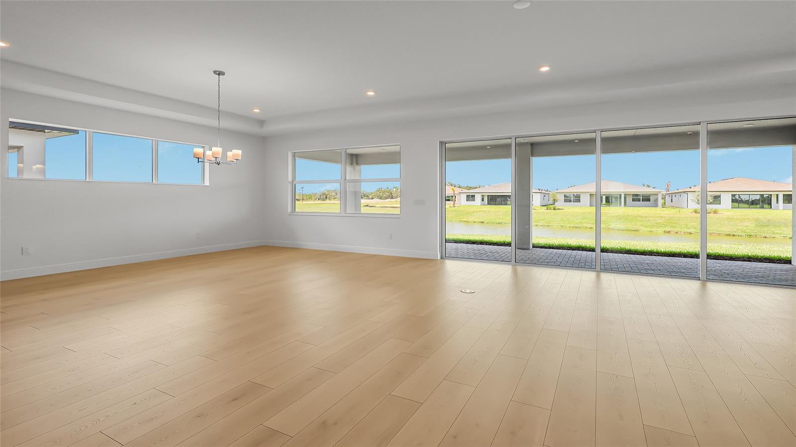 Image 21 of 55 For 14448 Woodland Preserve Trail