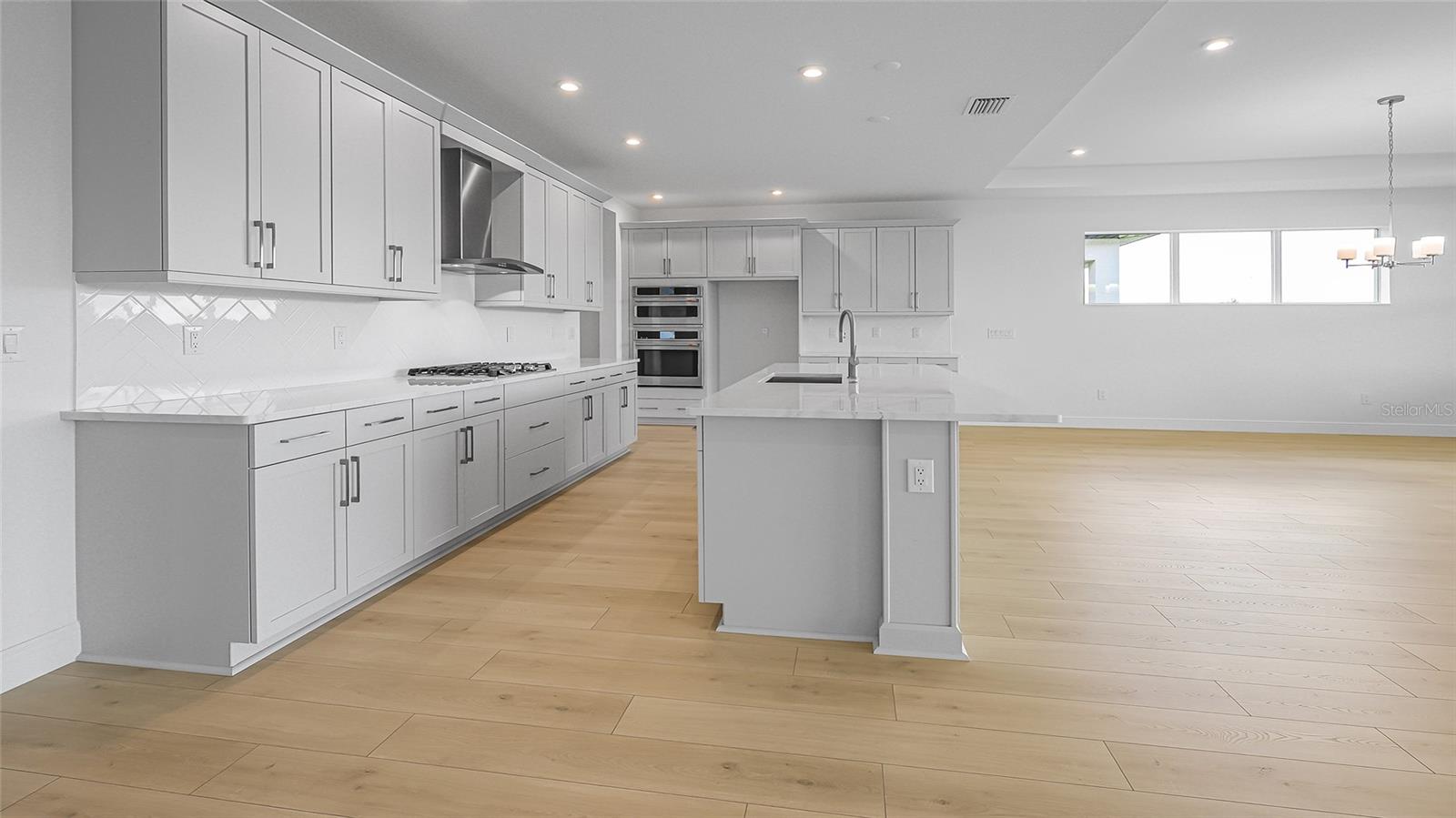 Image 25 of 55 For 14448 Woodland Preserve Trail