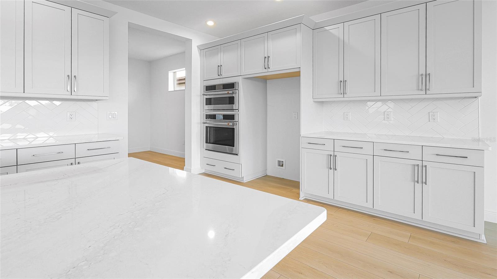 Image 28 of 55 For 14448 Woodland Preserve Trail