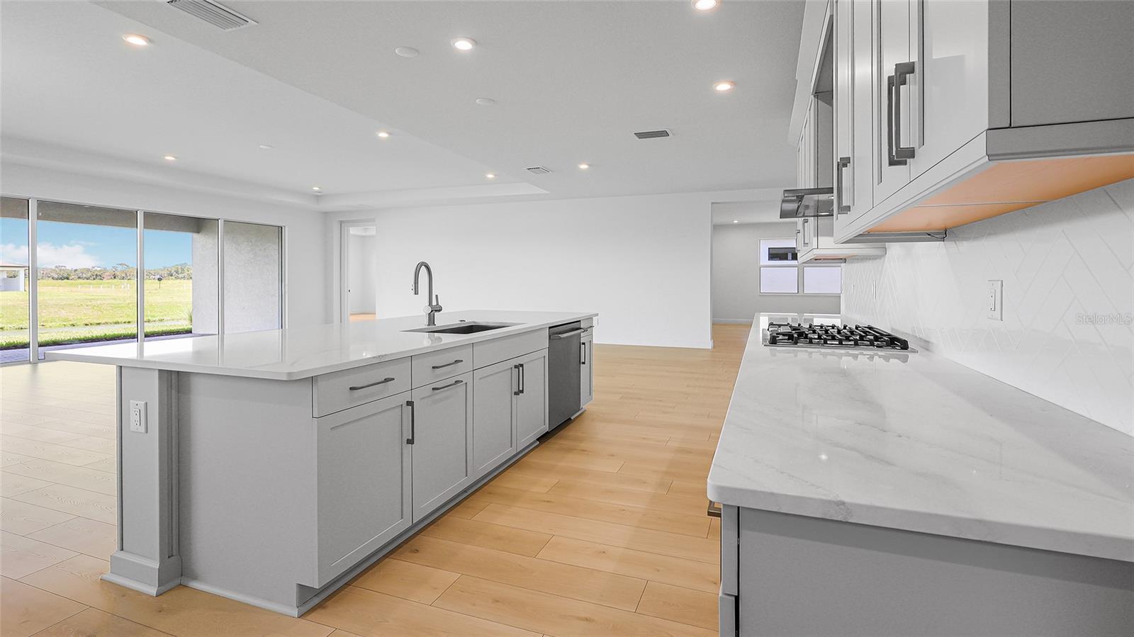 Image 32 of 55 For 14448 Woodland Preserve Trail