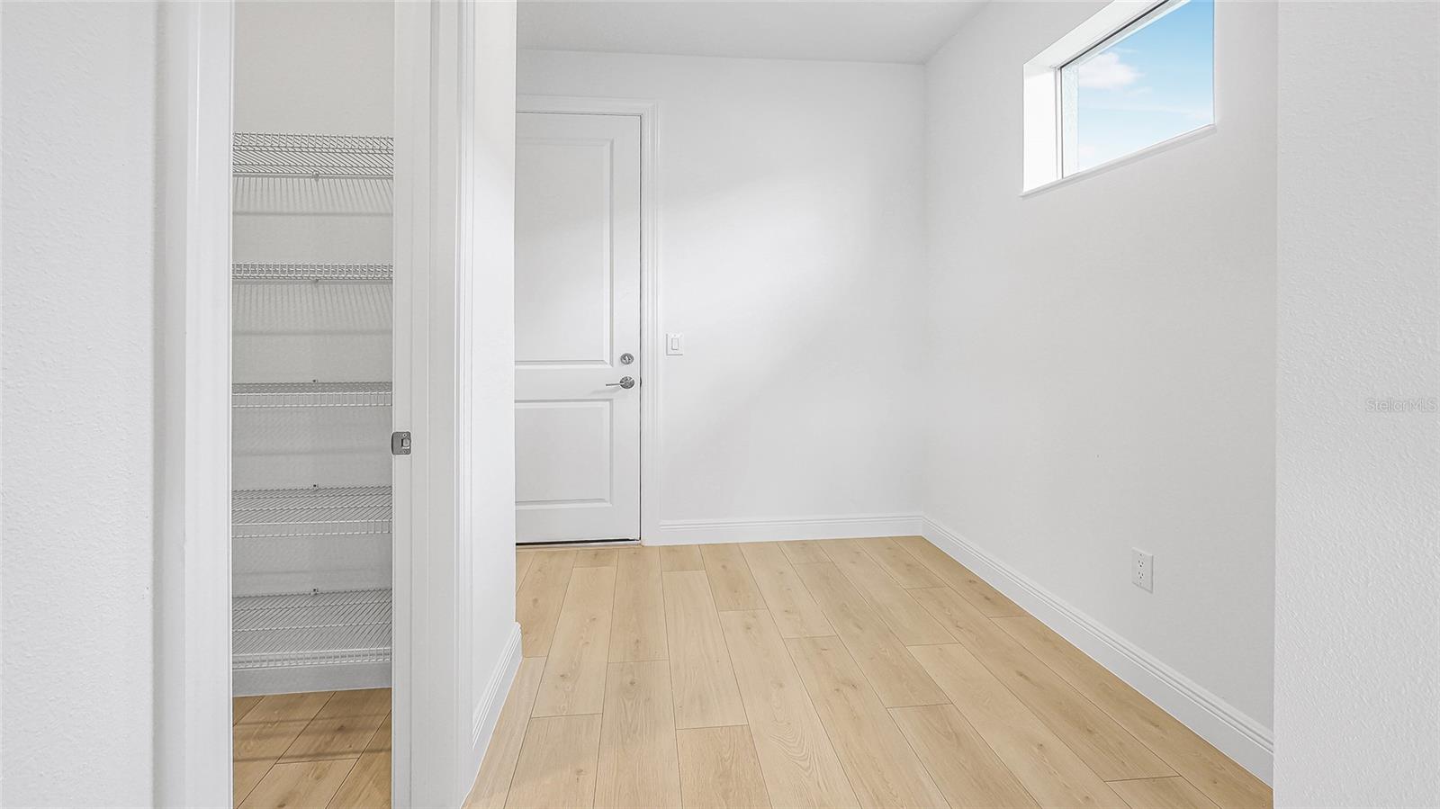 Image 33 of 55 For 14448 Woodland Preserve Trail