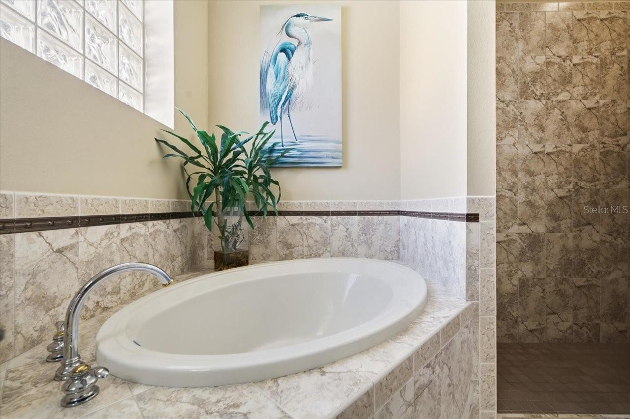 Listing photo id 35 for 9020 Jericho Road